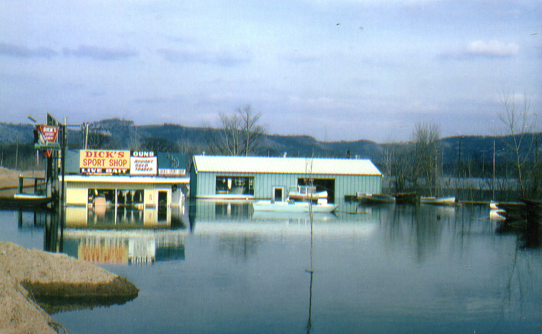 From Tribune files: Photos from the Great Flood of 1965